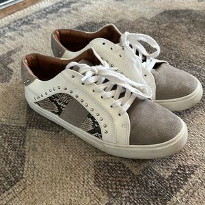 Steve Madden Studded Style Shoe